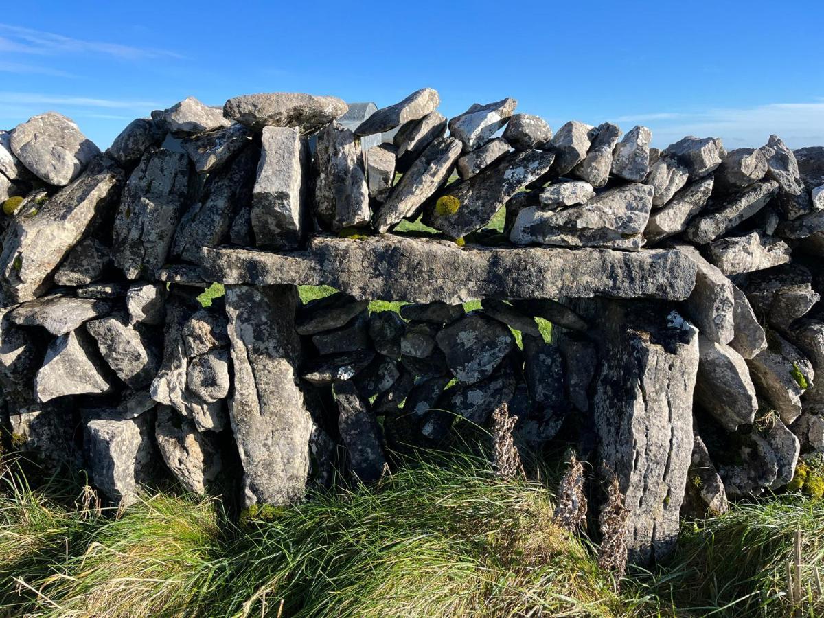 Burren Court Lodge Ballyvaughan Exterior photo